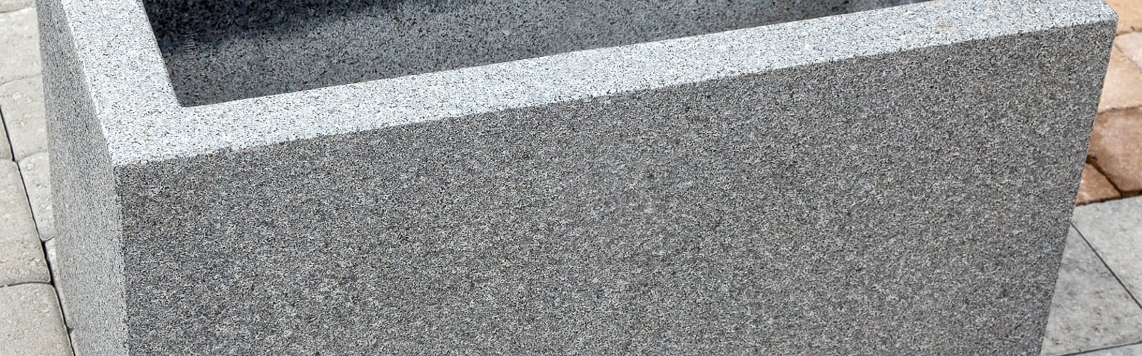 Granitt Blomsterkasser