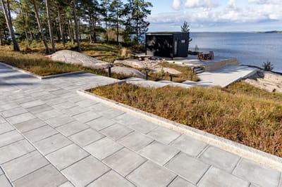 Villa Betonghelle m/fas 300x300x50 Grå