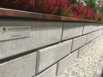 Kombimur Grå