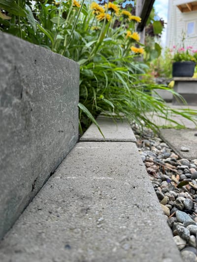 Kongsgård Kantstein Betong Grå