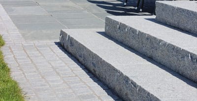 Granitt Trinn 150×37×15 cm